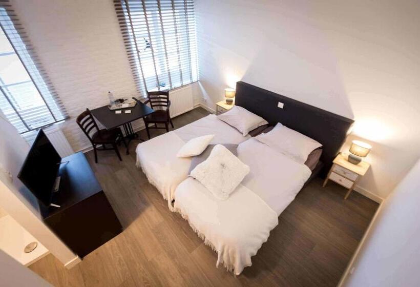 标准间, B&b   Eetcafe   Riekelt