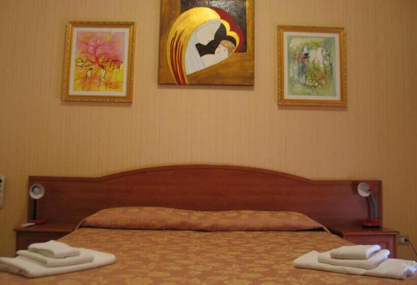 Номер Стандарт с Балконом, Bed & Breakfast Minu