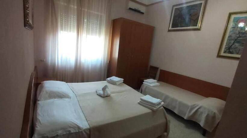 Номер Стандарт, Bed & Breakfast Minu
