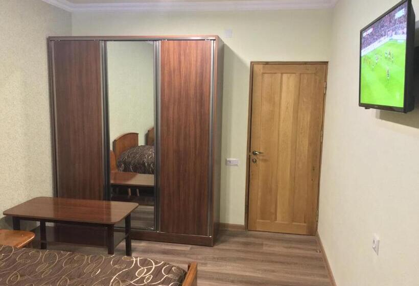 Номер Стандарт, Guesthouse Chambarak