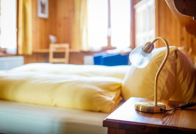 חדר סטנדרט, Nufenen