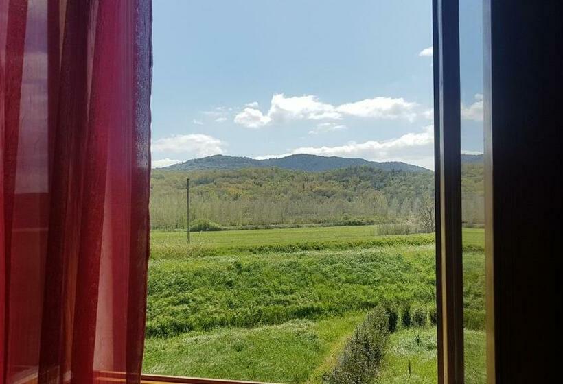 Номер Стандарт, Valle Degli Etruschi B&b