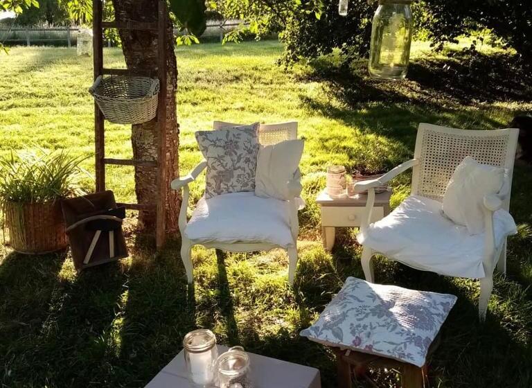 Трехместный Номер Стандарт Вид на Сад, Traînefeuilles   Chambres D Hôtes Proche Zoo De Beauval