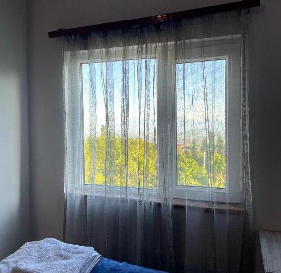 Deluxe Room Mountain View, Byurakan Guesthouse & Cottage