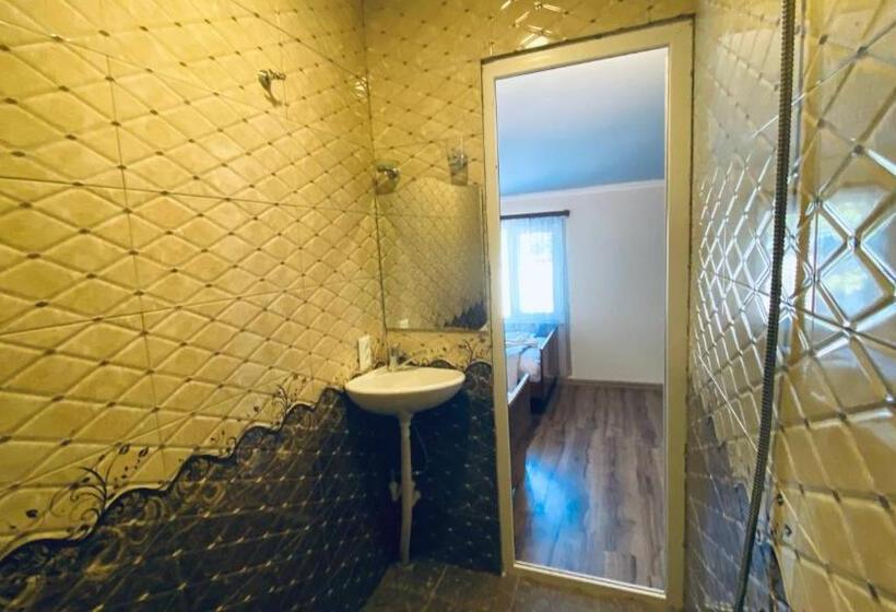 اتاق استاندارد, Byurakan Guesthouse & Cottage