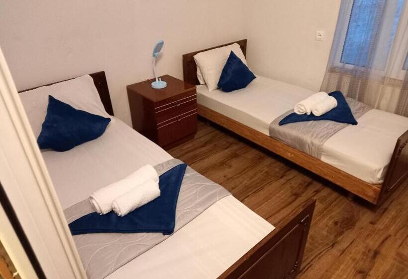اتاق استاندارد, Byurakan Guesthouse & Cottage