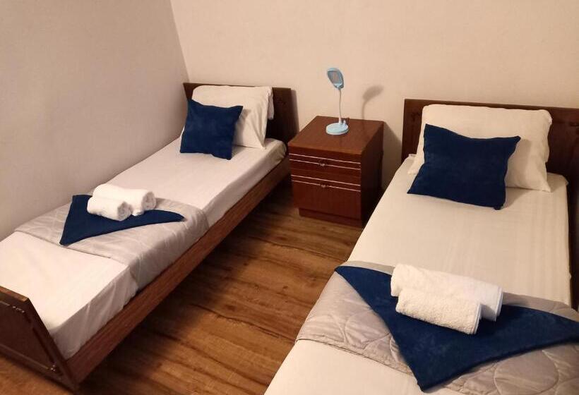اتاق استاندارد, Byurakan Guesthouse & Cottage