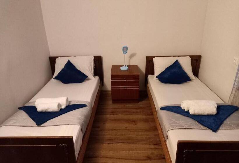 اتاق استاندارد, Byurakan Guesthouse & Cottage