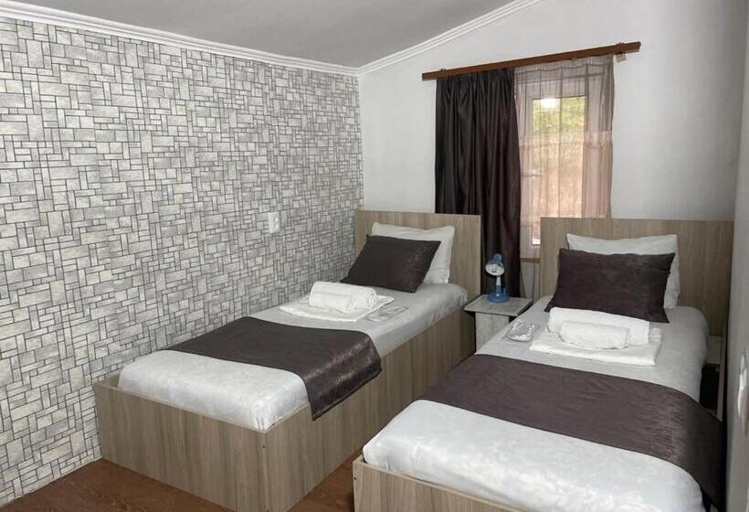 اتاق استاندارد, Byurakan Guesthouse & Cottage