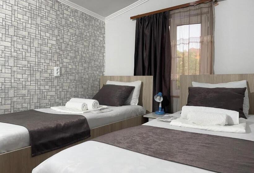اتاق استاندارد, Byurakan Guesthouse & Cottage