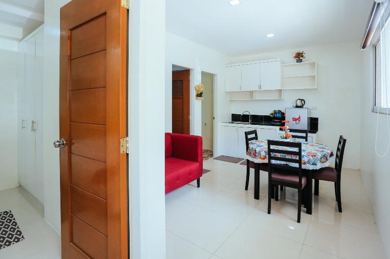 آپارتمان 1 خوابه, Ljenj Apartelle