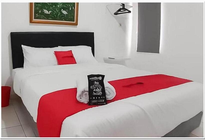 Номер Economy, Reddoorz Syariah @ Jl Raya Sukabumi