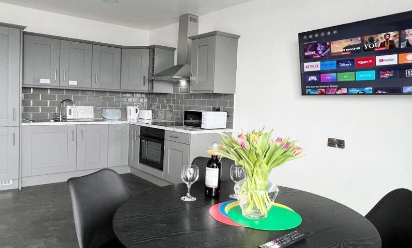 스위트, Bella Vista Hotel & Self Catering Suites