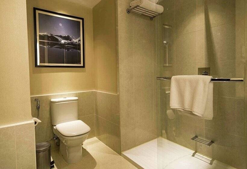 디럭스 룸, Hilton Garden Inn Trivandrum