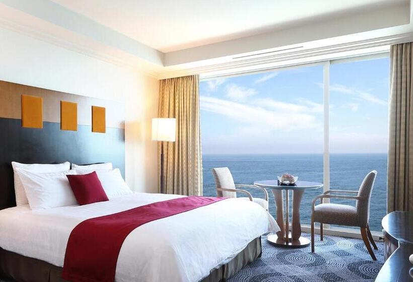 اتاق لوکس با چشم‌انداز دریا, Ramada Plaza By Wyndham Jeju Ocean Front