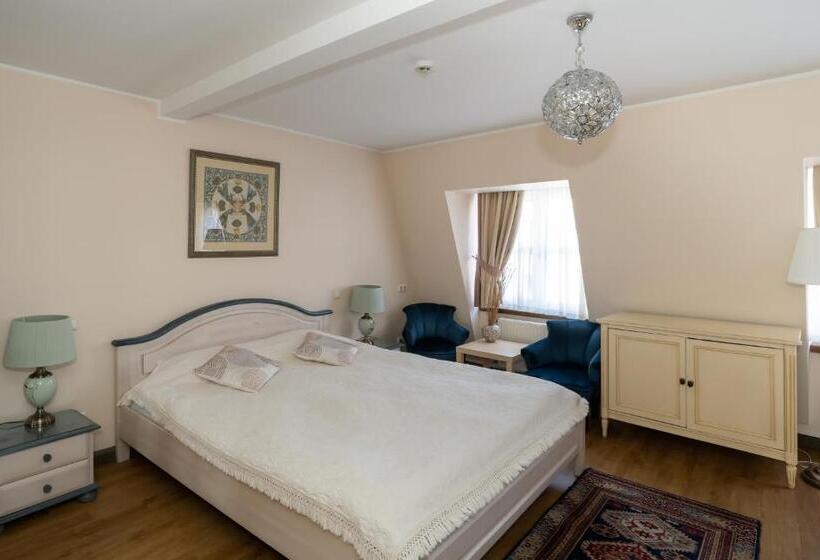 اتاق سوپریور, St. Peter S Boutique