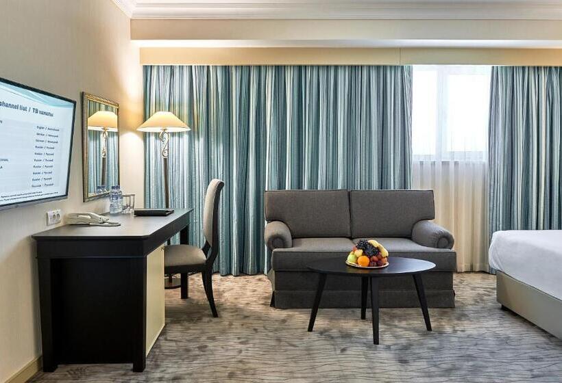 キングサイズベッドのデラックスルーム, Wyndham Tashkent