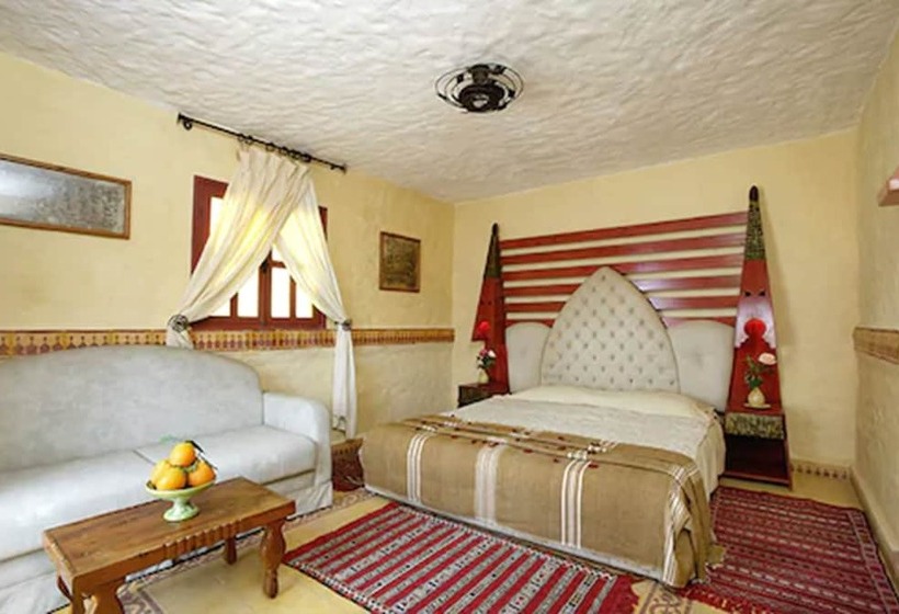 Люкс, Riad Al Madina