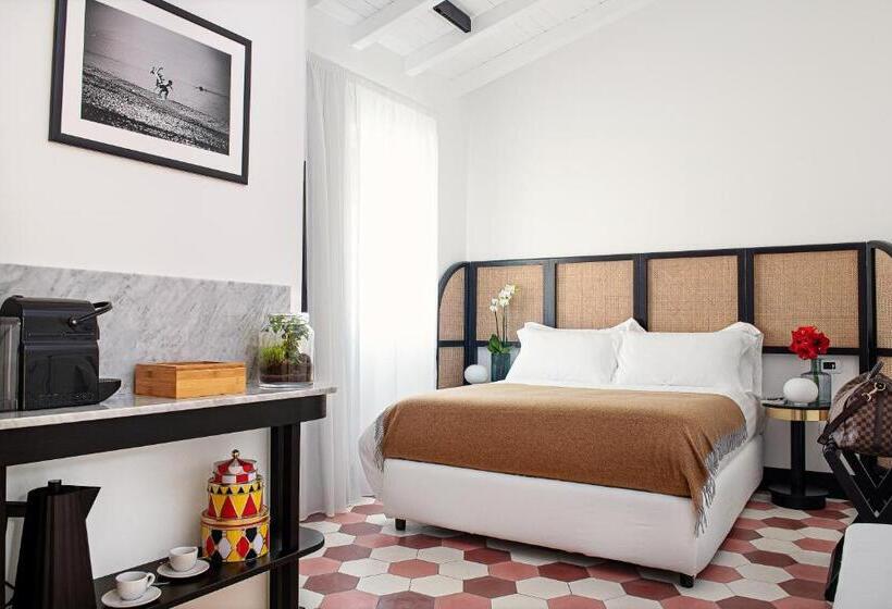 Номер Deluxe с Балконом, Magnolia Boutique Rooms