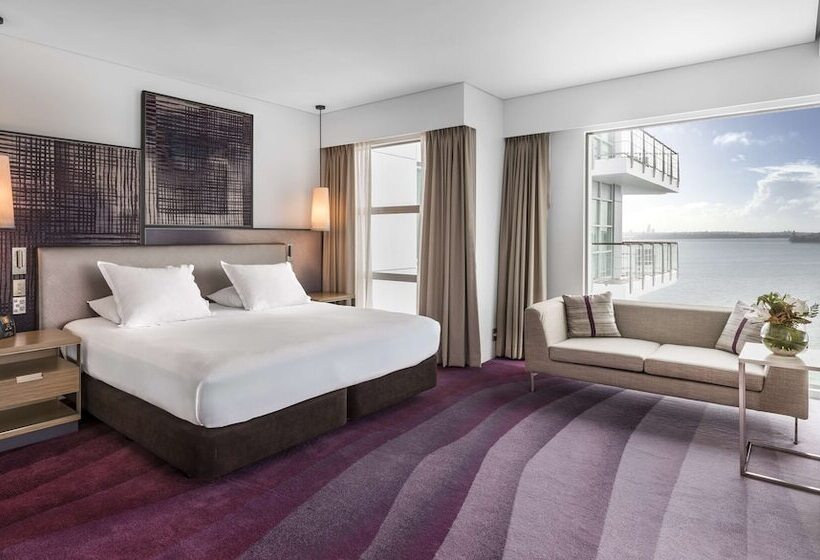 اتاق لوکس با چشم‌انداز, Hilton Auckland