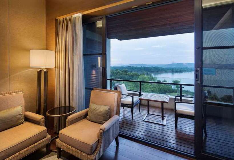 اتاق لوکس با چشم‌انداز, Hilton Auckland