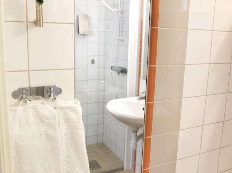 Номер Стандарт, Maude´s Hotel Enskede Stockholm