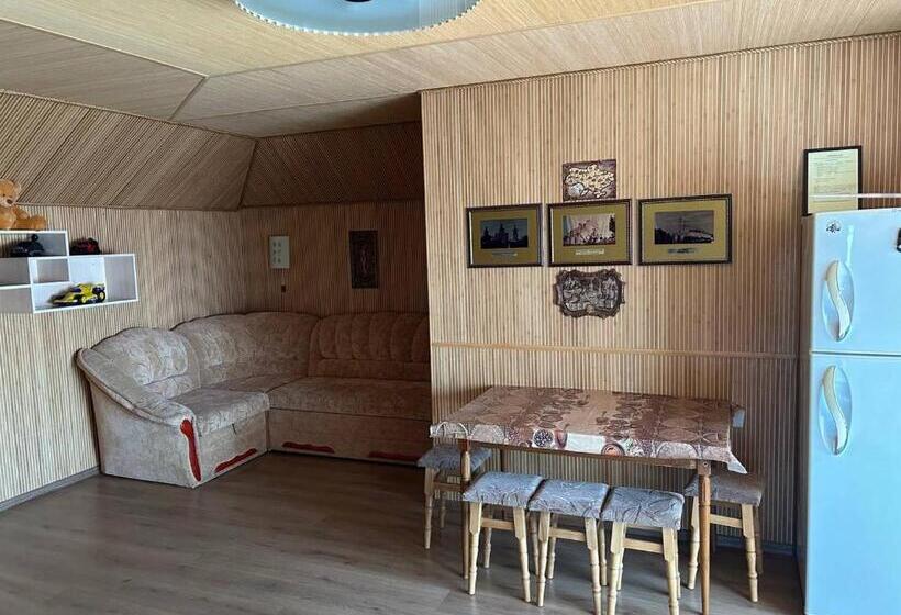 スタンダードルーム, Fisherman's House