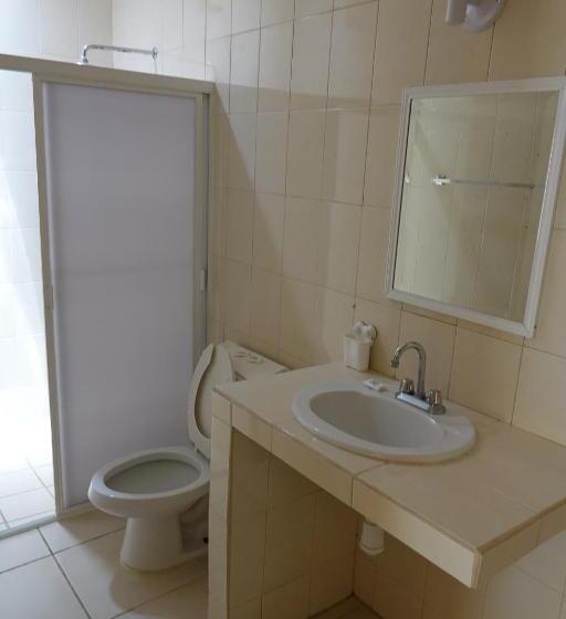 اتاق لوکس سه تخته, Quinta Comala Hotel & Villas