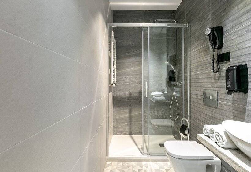 اتاق استاندارد, Hostal Anton Martin
