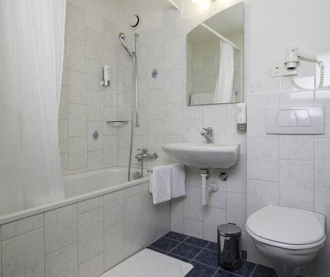اتاق خانوادگی, Apart Hotel Zurich Airport