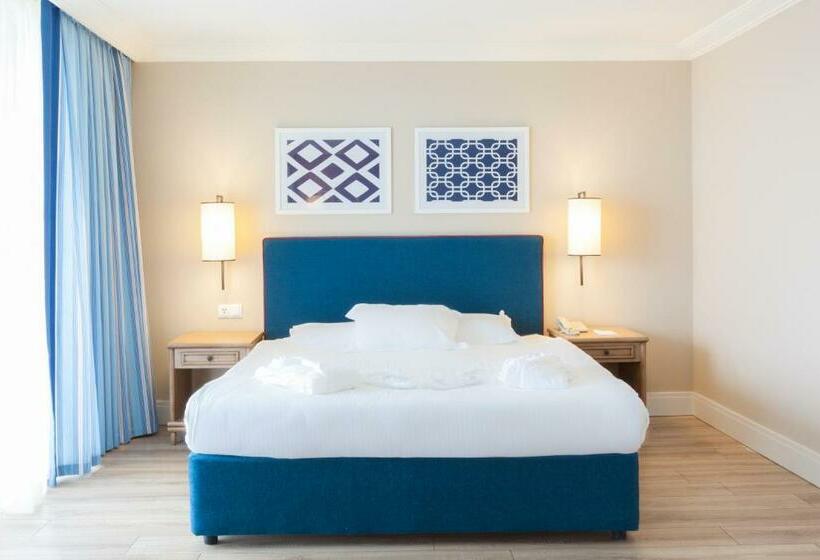 Полулюкс, Ic Hotels Green Palace