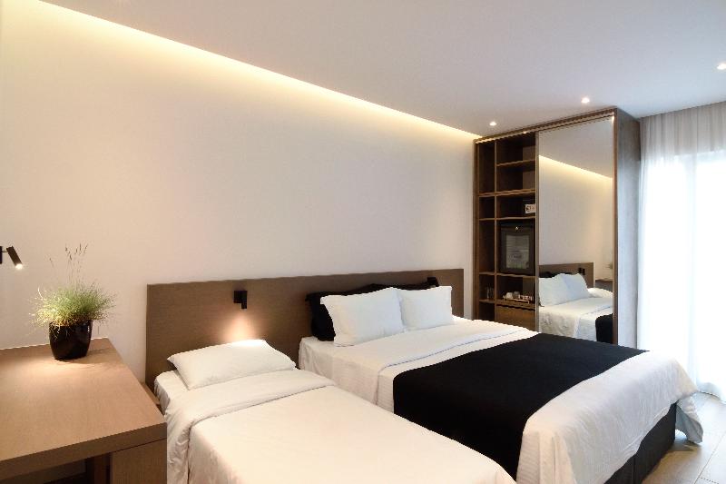 标准三人间, Poseidon Athens