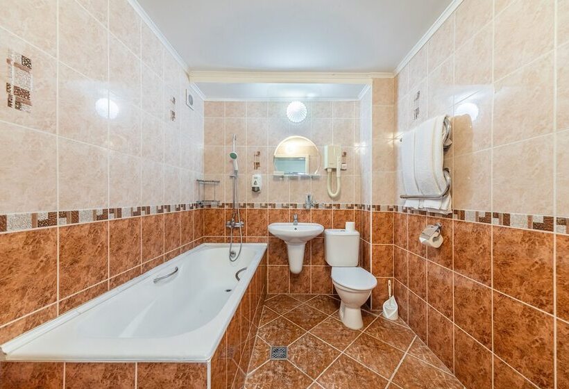 سوییت جونیور, Park Hotel Fili