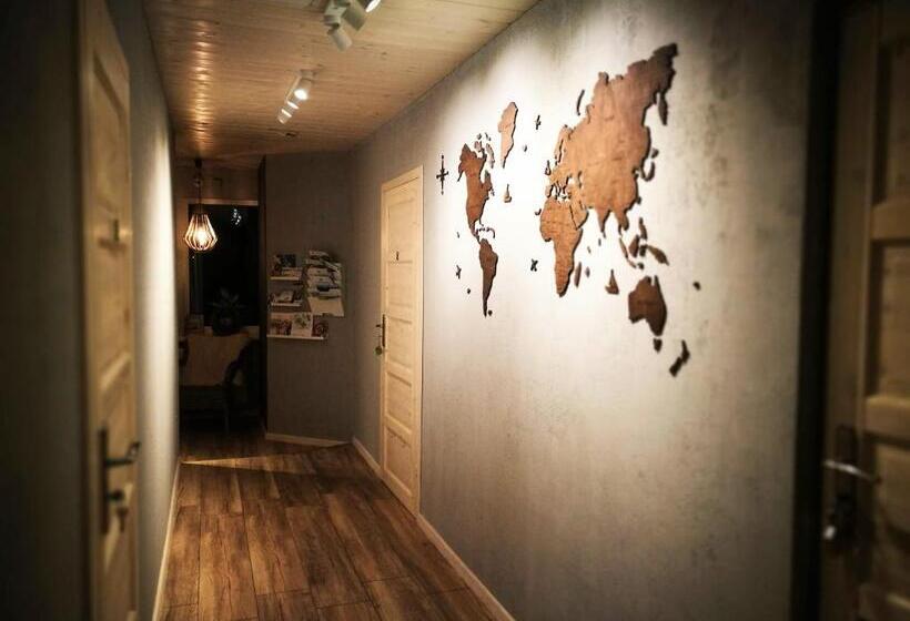 ویلای 1 خوابه, Family House