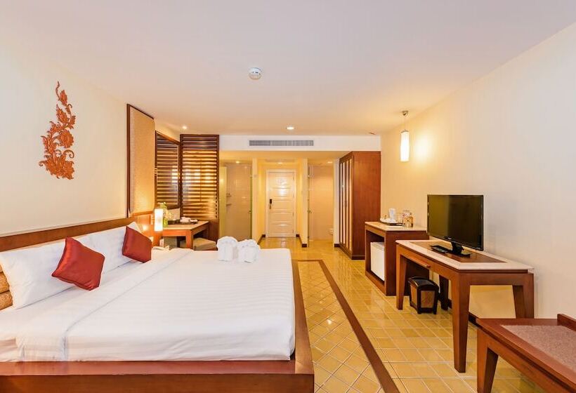 Deluxe Room, Duangjitt Resort, Phuket