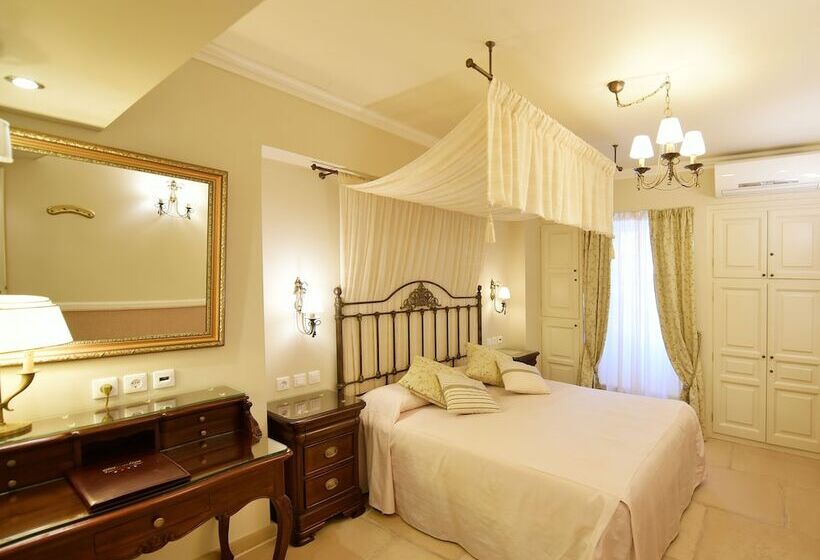 اتاق کلاسیک, Angelica Boutique