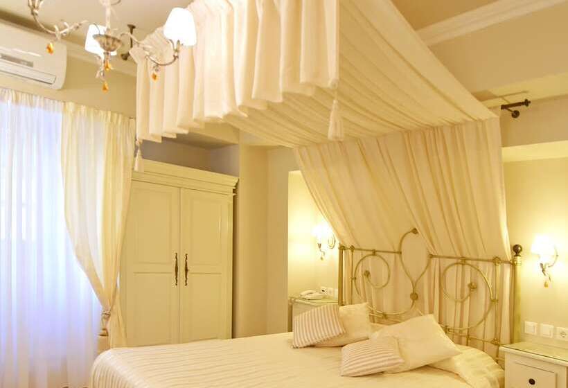 اتاق کلاسیک, Angelica Boutique