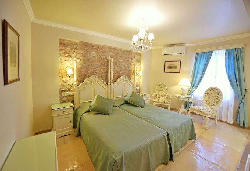 اتاق کلاسیک, Angelica Boutique