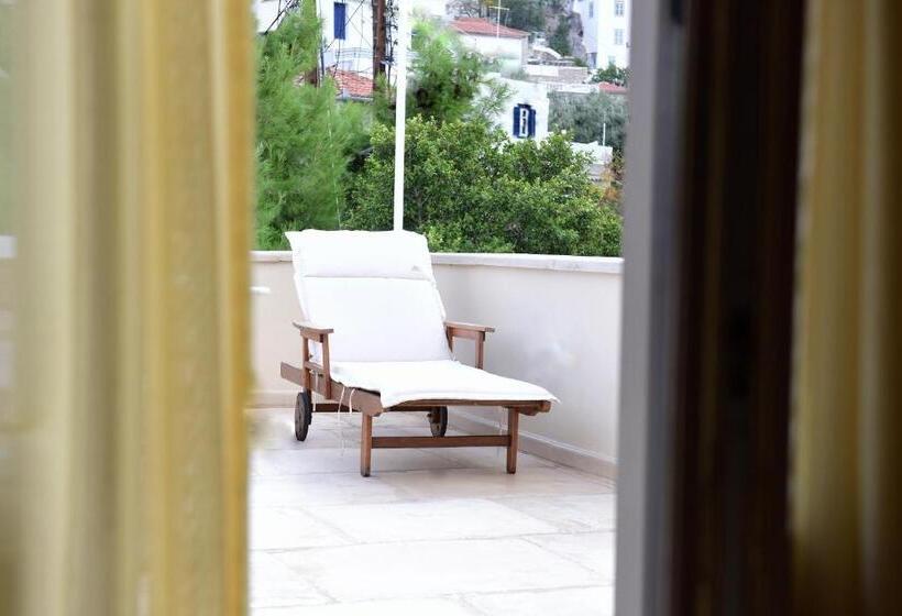 اتاق استاندارد با بالکن, Angelica Boutique