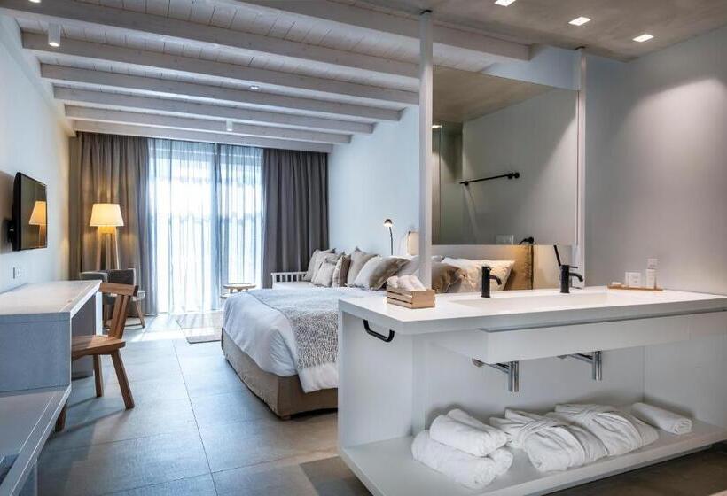 Полулюкс Повышенной Комфортности, Caravia Beach