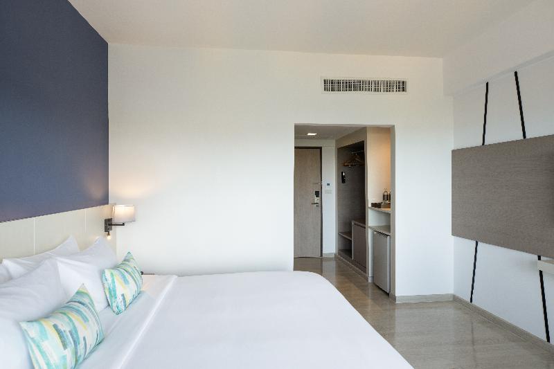 Deniz Manzaralı Delüks Oda, Centara Life Cha Am Beach Resort Hua Hin