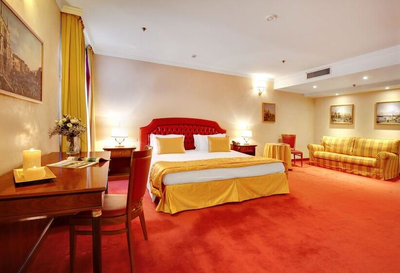 سوییت جونیور راحتی, Dona Palace