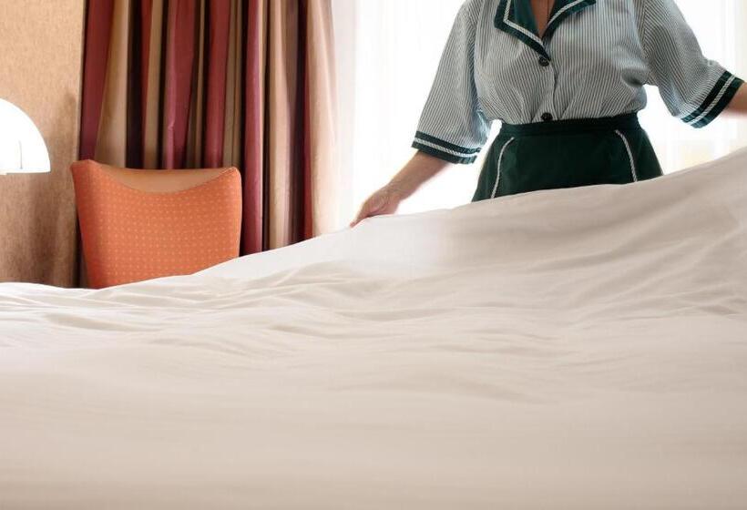 اتاق استاندارد برای معلولان, Holiday Inn Athens Attica Av, Airport W., An Ihg