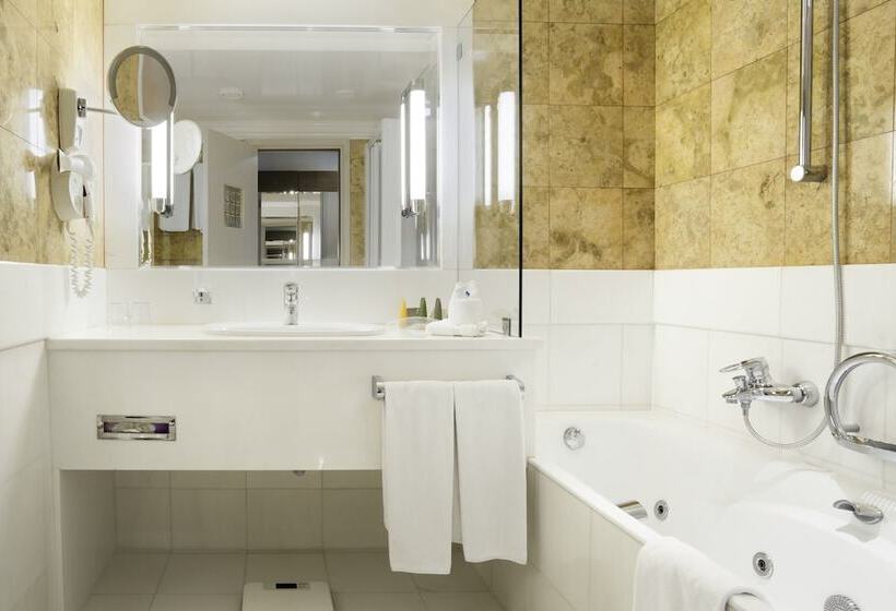 غرفة قياسية لذوى الاحتياجات الخاصة, Holiday Inn Athens Attica Av, Airport W., An Ihg