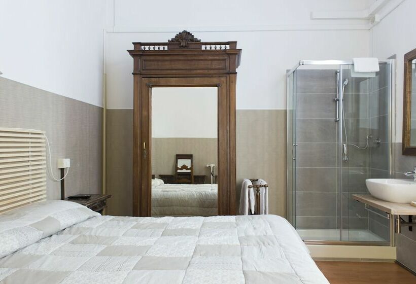 带共用浴室的标准房间, Loggia Fiorentina