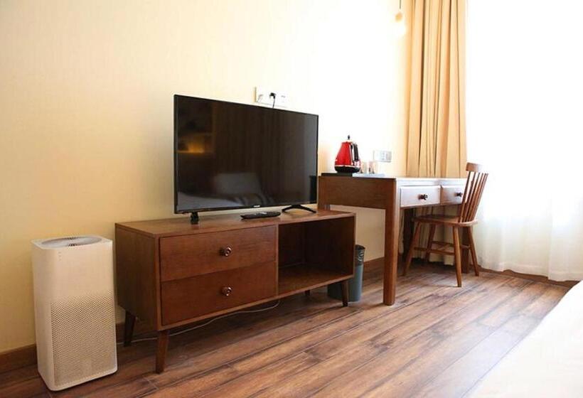 اتاق لوکس, Kaiyue Hotel Zhongshan Road St Michael S Cathedral And Zhanqiao Pier Qingdao