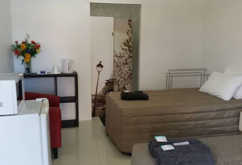 Quarto Estandar, Perth City Motel