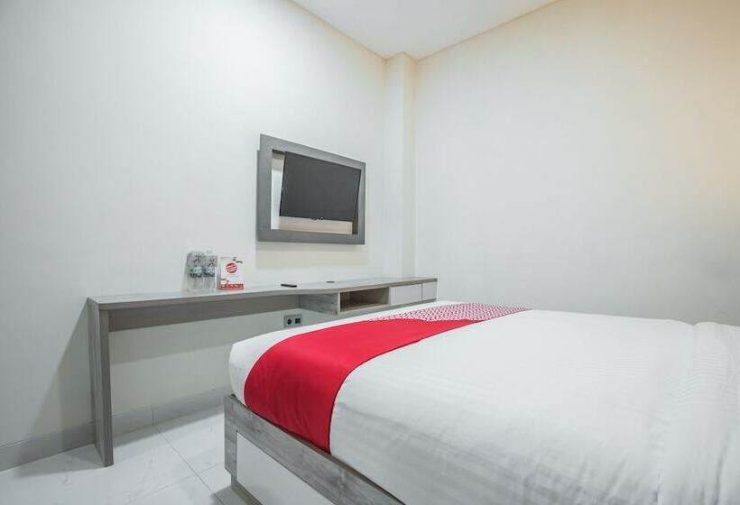 Deluxe Room, Super Oyo 1487 Residence Khoe