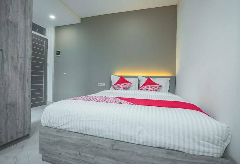 Deluxe Room, Super Oyo 1487 Residence Khoe
