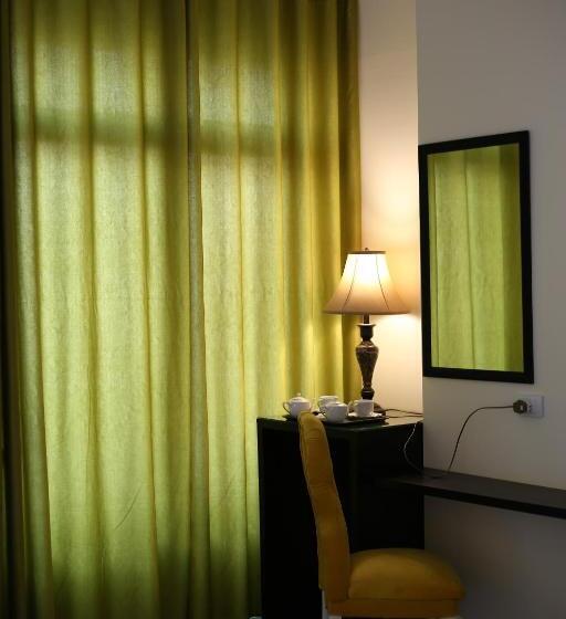 Standard Quadruple Room with Balcony, City Citadel Hotel,amman